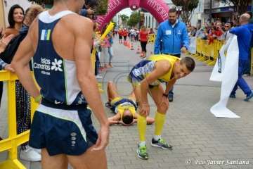 El teldense Saúl Castro gana con autoridad la XXX Carrera Popular Paco Artiles (Foto Francisco Javier Santana y TA)